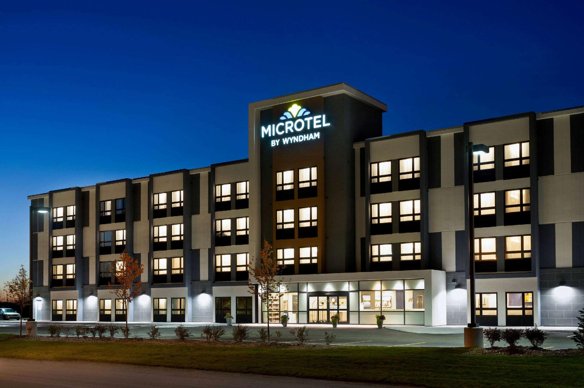 Microtel Inn & Suites by Wyndham Auroa