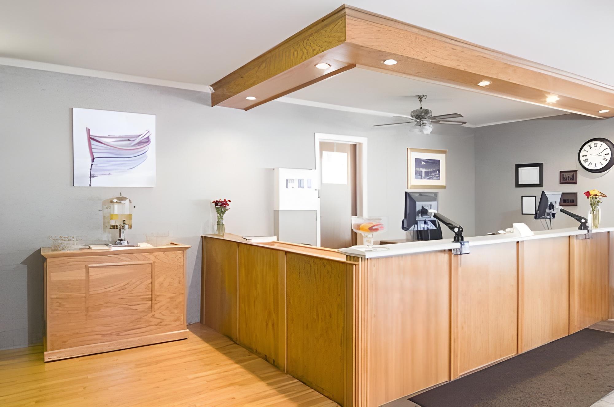 Mount Peyton Resort and Conference Centre - Adults Only