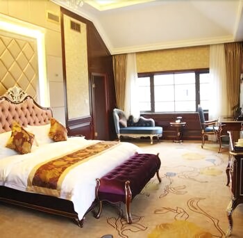 โรงแรมและรีสอร์ทเซซาน มานอร์