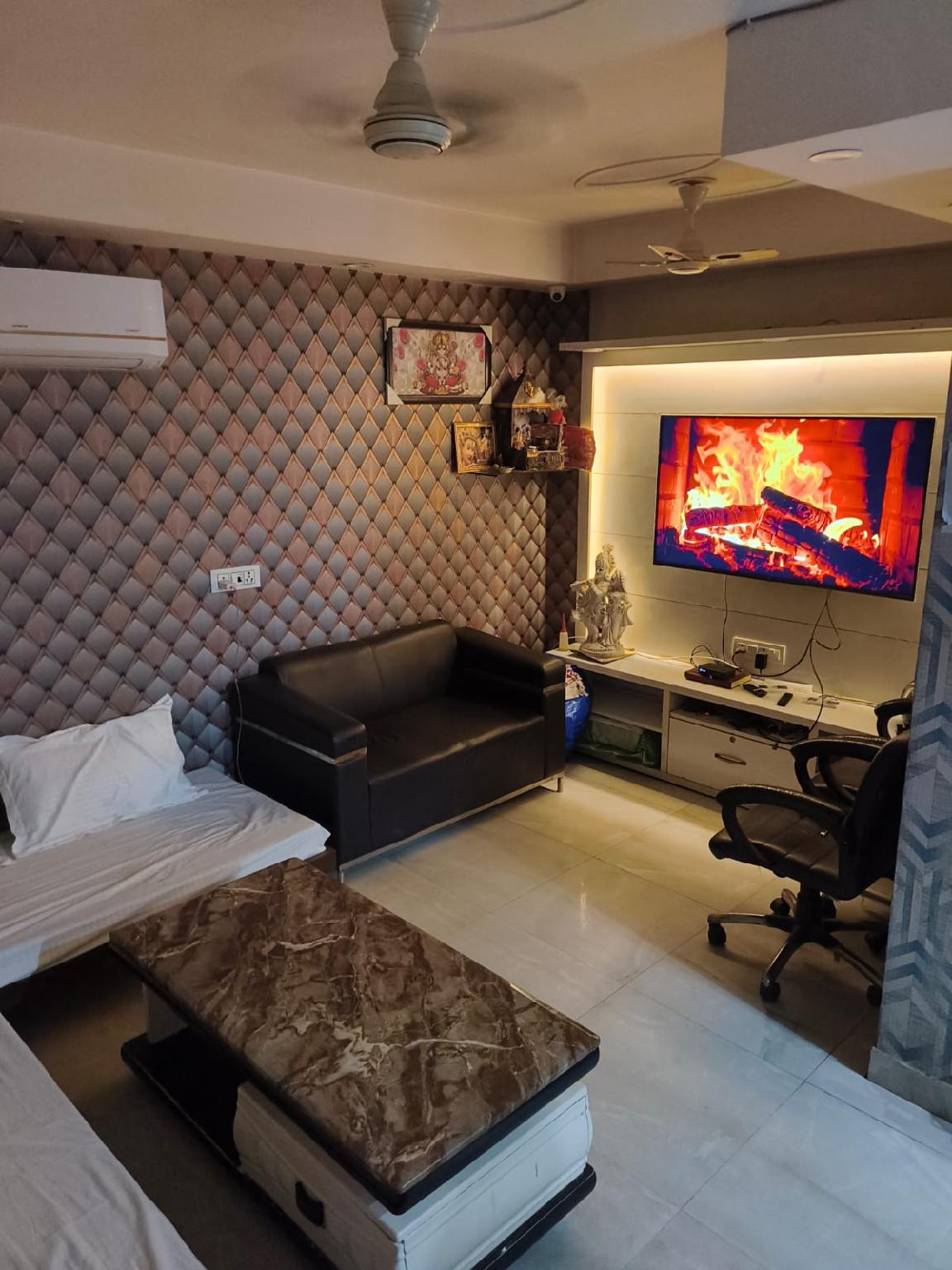 นิว เฟรซอน โฮสเทล นิว เฟรซอน โฮสเทล