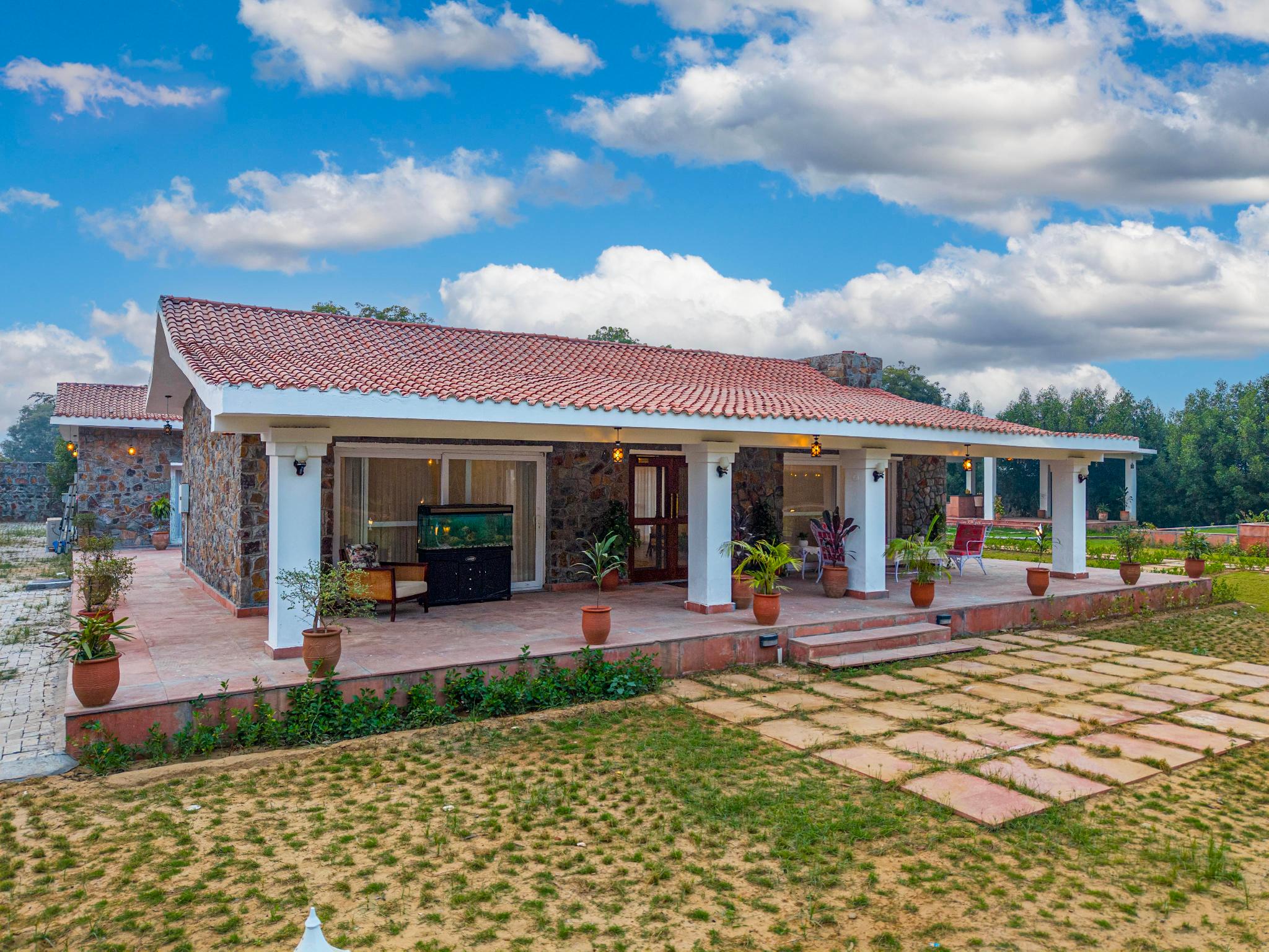 อาม่า สเตย์ แอนด์ เทรลส์ ไอสลีย์ ดาวจู ฮารยานา อาม่า สเตย์ แอนด์ เทรลส์ ไอสลีย์ ดาวจู ฮารยานา