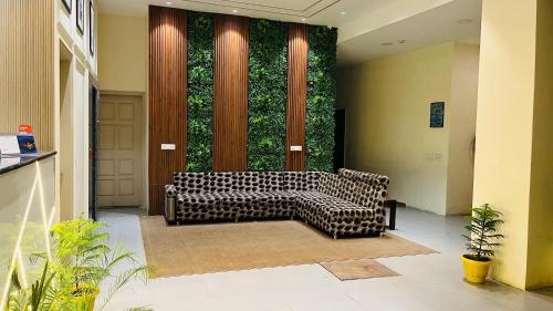 เดอะ ซาวัน อาร์ค เดอะ ซาวัน อาร์ค