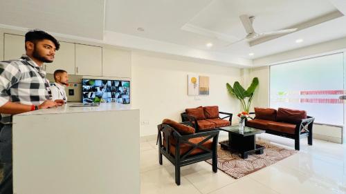 บลูโอ สตูดิโอ4 กอล์ฟ คอร์ส โร้ด จิม บัลโคนี ลิฟต์ บลูโอ สตูดิโอ4 กอล์ฟ คอร์ส โร้ด จิม บัลโคนี ลิฟต์