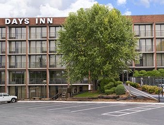 Days Inn Lynchburg at River Ridge Mall