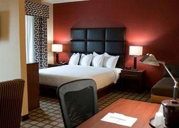 COMFORT INN & SUITES FORT SMITH
