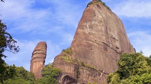 2-Day Private Danxia Mountain Tour From Guangzhou by Bullet Train with 5-stars hotel
