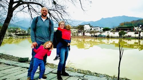 3-Day Mount Huangshan Private Tour with Hongcun Village and Hot Spring Spa
