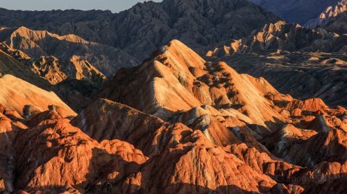 5-Day Private Tour in Gansu: Zhangye Danxia, Jiayuguan Pass, Mingsha Mountain Crescent Spring, Yumenguan Pass, Mogao Grottoes, Yadan Geology Park