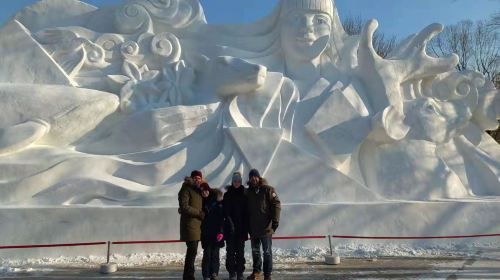 7-day Harbin Private Winter Tour includes Ice and Snow World, Yabuli Ski, Volga Manor and China Snow Town