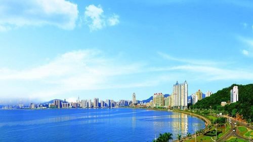 8-Hour Zhuhai Self-Guided Tour by Private Car and Driver Service