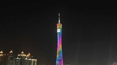 Buffet Dinner at Canton Tower Revolving Restaurant with Pearl River Night Cruise