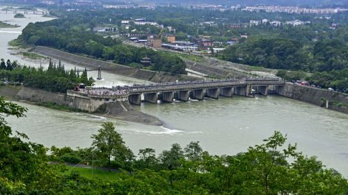 ทัวร์ส่วนตัวหนึ่งวันชมภูเขา Qingcheng และระบบชลประทาน Dujiangyan จากเฉิงตู