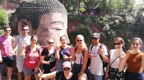 Exclusive Private Day Tour with Giant Pandas and Leshan Buddha