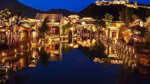 ทัวร์กำแพงเมืองจีนด่านซื่อหม่าไถและเมืองน้ำโบราณกู๋เป่ยหนึ่งวัน