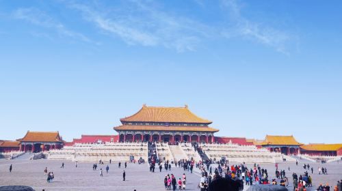 ไฮไลท์ของทัวร์เมืองปักกิ่ง - จัตุรัสเทียนอันเหมิน, พระราชวังต้องห้าม, สวนจิงซาน, พระราชวังเจ้าชายกง & ทะเลสาบโฮ่วไห่, ถนนเฉียนเหมิน