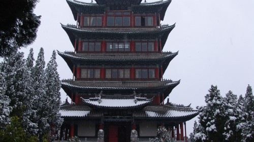 Lijiang Private Day Tour of Lijiang Old Town, Dongba Culture Museum, Black Dragon Pool and Lion Hill