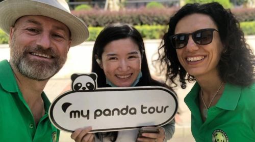 ประสบการณ์อาสาสมัครดูแลแพนด้าในทัวร์เต็มวันแบบรวมทุกอย่างที่ Dujiangyan/Wolong/Bifengxia Panda Base