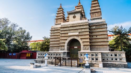 ทัวร์ส่วนตัวนำเที่ยวเมืองฮูฮอต 1 วัน พร้อมอาหารกลางวัน