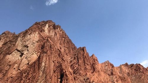 Private Day Tour to Kizil Caves and Tianshan Canyon from Urumqi by Air