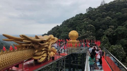 Private Day Tour to Tianzi Mount Waterfall and Glassbridge from Guangzhou