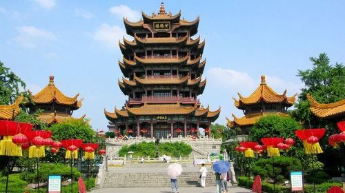 Private day tour to Wuhan Yellow Crane Tower Donghu lake Yangtze River Bridge