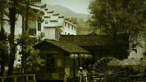 Private Day Trip to Liujiaqiao Village and Yinshui Cave from Wuhan
