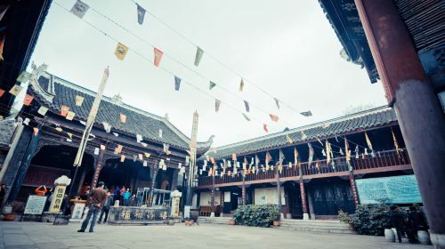 ทัวร์ส่วนตัว 1 วัน ในกุ้ยหยาง เมืองโบราณชิงหยาน และสวนหวาซี
