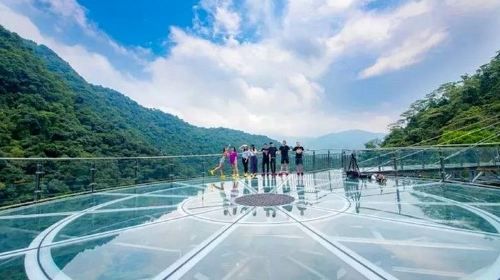 Private Tour to Gulong Canyon with Glass Bridge and Water Falls from Guangzhou