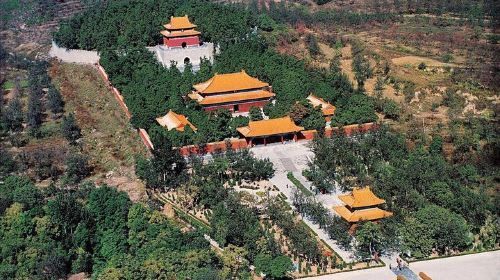 ทัวร์กลุ่มเล็ก กำแพงเมืองจีนด่านมู่เทียนหยู และสุสานราชวงศ์หมิง พร้อมกระเช้าลอยฟ้าและอาหารกลางวัน