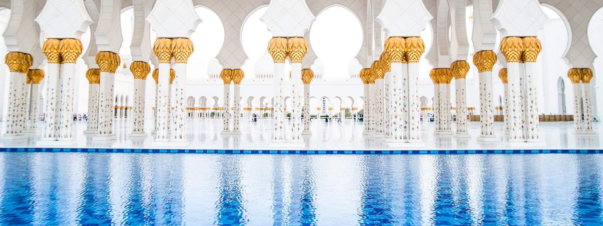 Abu Dhabi Sheikh Zayed Mosque Half Day Tour from Dubai