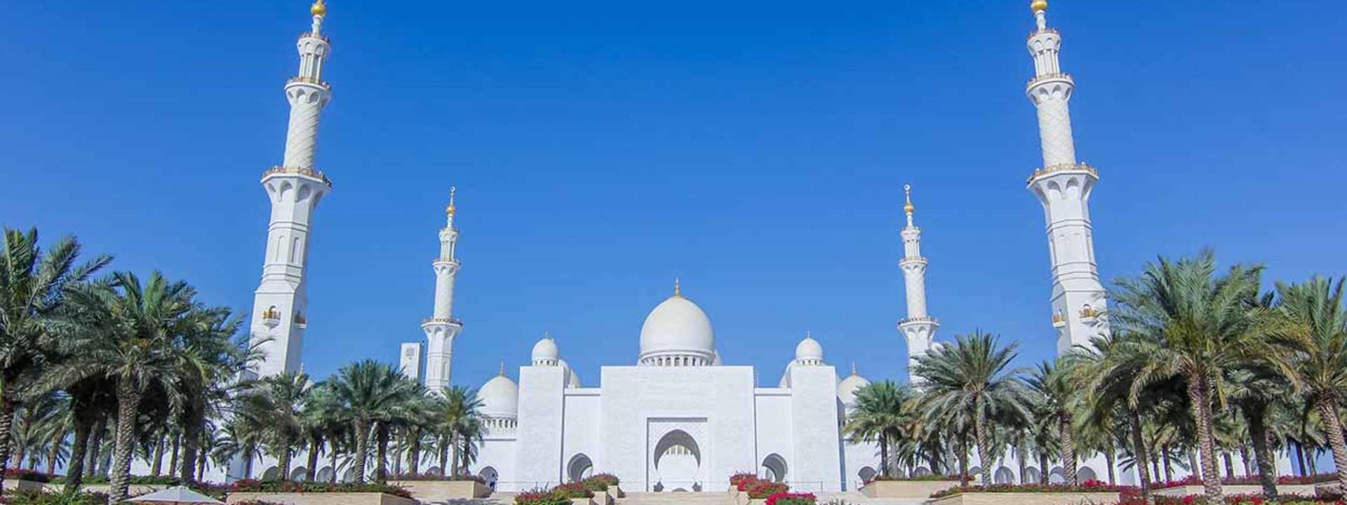 Abu Dhabi Small Group Full Day Tour with Qasr Al Watan Visit