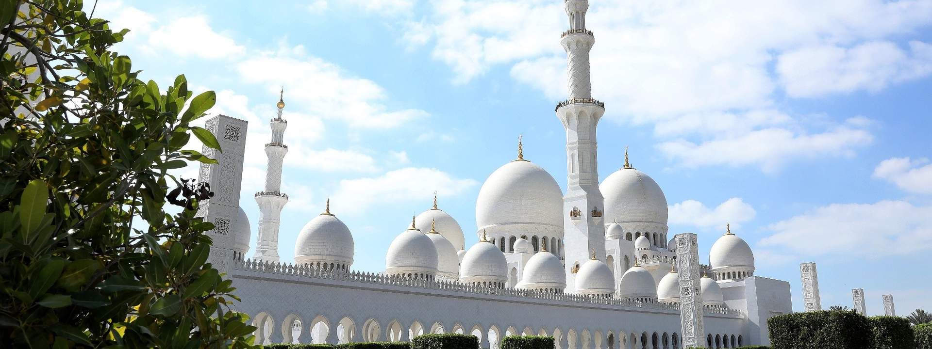 Abu Dhabi Small Group Premium Day Tour from Dubai