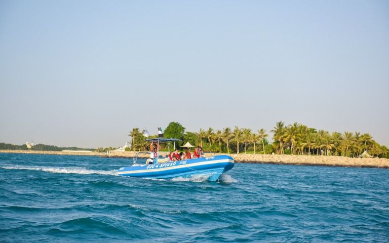 Dubai Sea Tour- Exclusive Charter