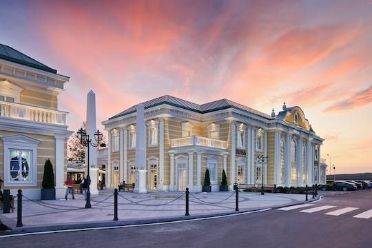 One hour Parndorf shuttle bus from Vienna