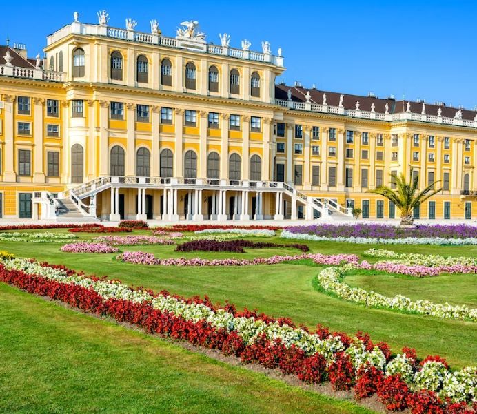 Schönbrunn Palace & Gardens: Guided Tour with Skip-The-Line Access