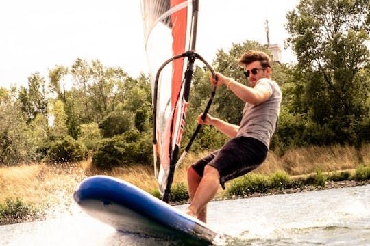 Surfboard rental in Vienna