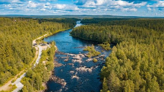 Hiking adventure in Vikaköngäs