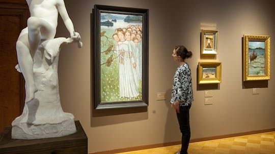 Take the shuttle bus from Tampere and enter the awarded Serlachius museums