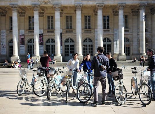 Bike tour in Bordeaux, Burdigala through time