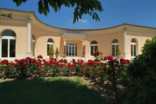 Lalande-de-Pomerol wine tasting tour at Vignobles Chatonnet