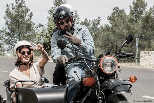 Retro side-car wine & beer tour from Aix-en-Provemce