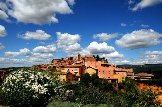 Visit the villages of Lubéron from Avignon