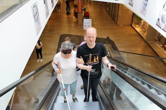 Blind city walking tour in Hamburg