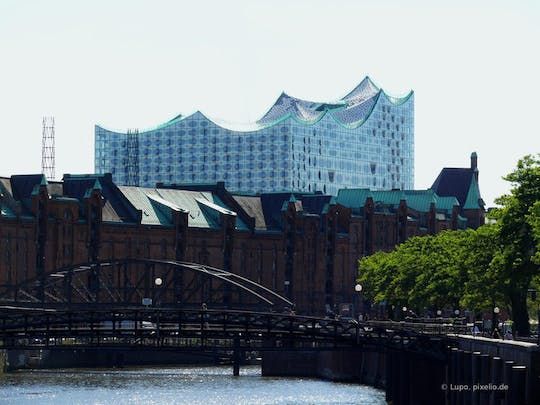 ทัวร์ส่วนตัวฮัมบูร์ก - Elbphilharmonie Plaza, Speicherstadt และอนุสรณ์สถานสงครามโลกครั้งที่ 2 St. Nikolai
