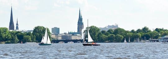 ทริปล่องเรือใบสองเสาบนเรือ Alster ที่เมืองฮัมบูร์ก