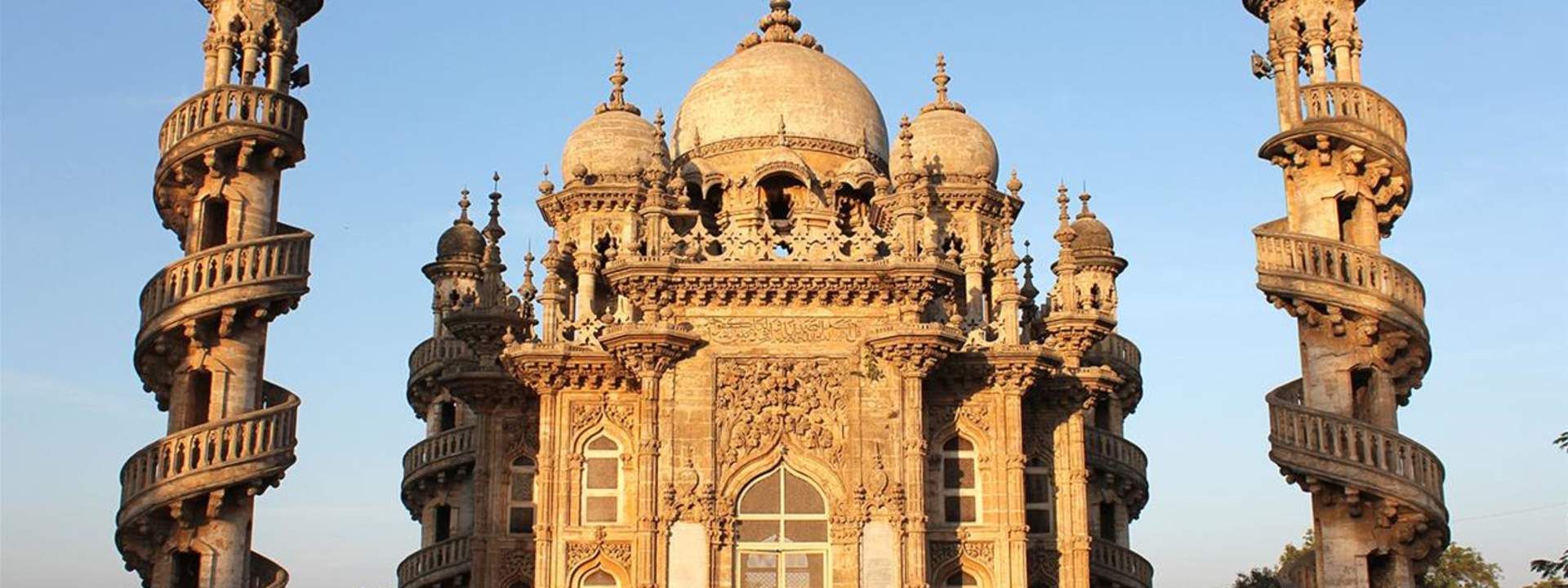 2D1N Rajkot & Junagadh Sightseeing Tour from Ahmedabad