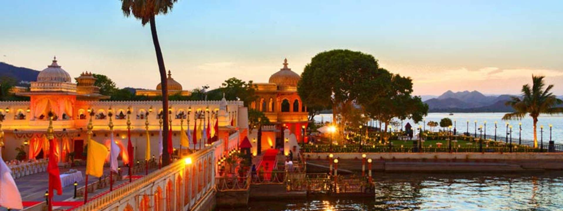Boat Ride with Buffet Dinner in Jag Mandir Palace