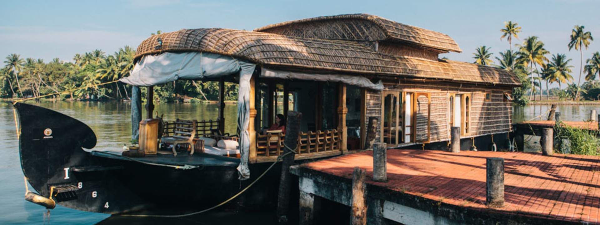 Overnight Houseboat Cruise in Alleppey