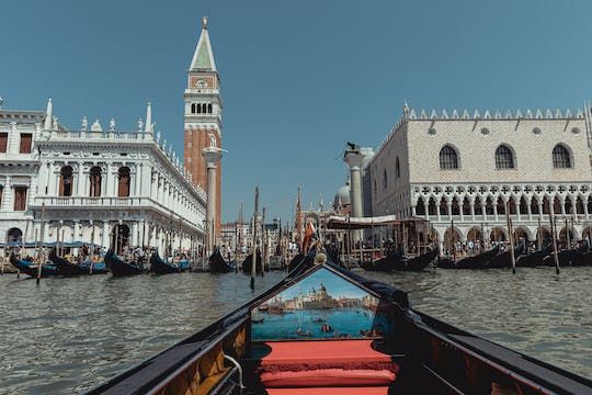 Danieli Bridge of Sighs private Gondola ride