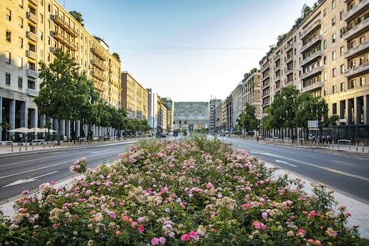 Guided tour to Milan's photogenic places with a local